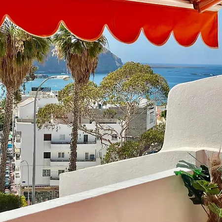 Cristianos Vistas Al Mar Y Cerca De La Playa * 洛斯克里斯蒂亚诺斯