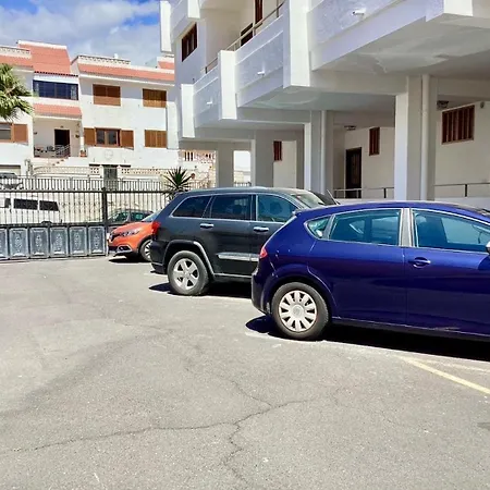 Cristianos Vistas Al Mar Y Cerca De La Playa Appartement *